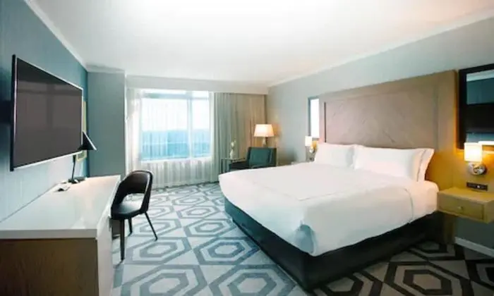 Forum Tower Deluxe Room, 1 King Bed, Non Smoking (Forum - adults only)