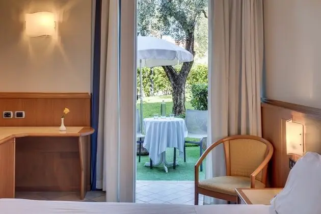 Standard Tek Büyük veya İki Ayrı Yataklı Oda, Teras, Ek Bina (Casa Augustus)