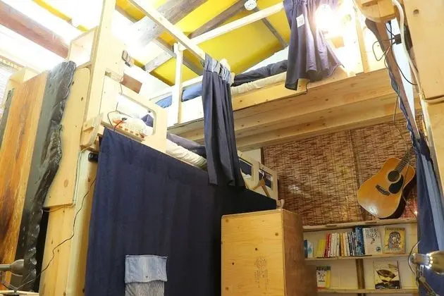 Ortak Ranzalı Oda, Karma Ranzalı Oda