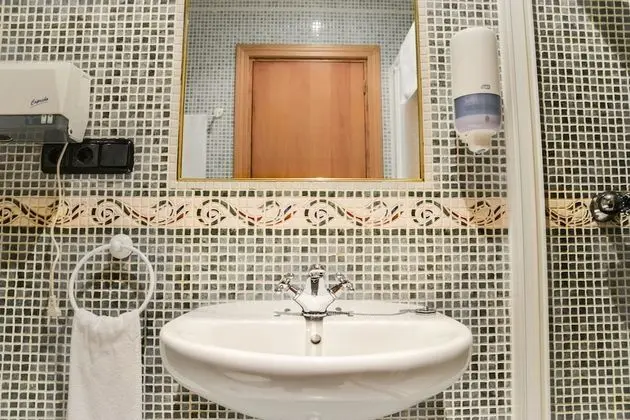 Dört Kişilik Oda