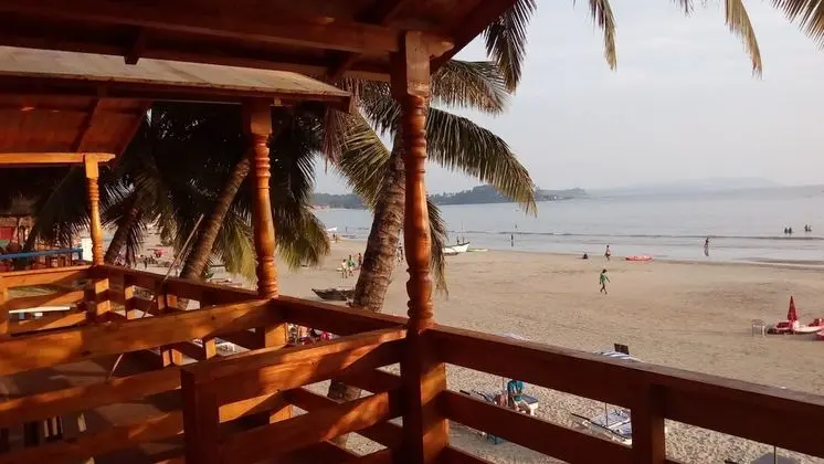 Deluxe AC Sea Facing High Rise Hut