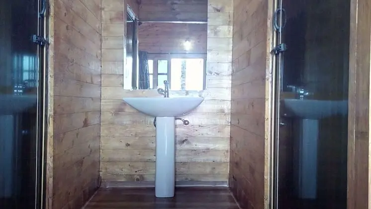 Deluxe AC Sea Facing High Rise Hut