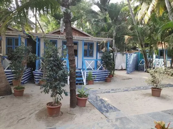 Deluxe Kır Evi, Plaj Kenarı (AC Sea Front)