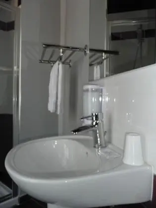 Classic Tek Büyük Yataklı Oda, Özel Banyo (shared toilets)