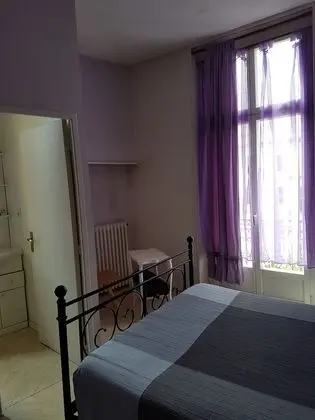 Tek Büyük Yataklı Oda