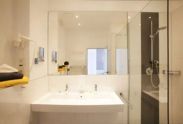 Standard Üç Kişilik Oda