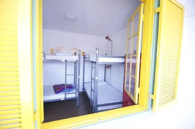 Ortak Ranzalı Oda, Karma Ranzalı Oda (11 Camas)