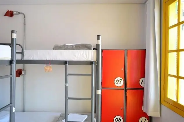 Ortak Ranzalı Oda, Karma Ranzalı Oda (11 Camas)