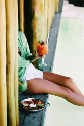 Deluxe Oda, 1 En Büyük (King) Boy Yatak, Havuz Manzaralı