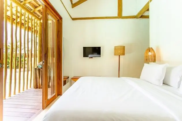 Deluxe Oda, 1 En Büyük (King) Boy Yatak, Havuz Manzaralı