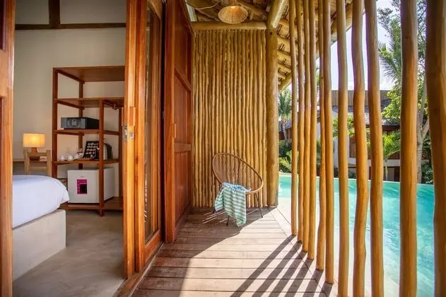 Deluxe Oda, 1 En Büyük (King) Boy Yatak, Havuz Manzaralı