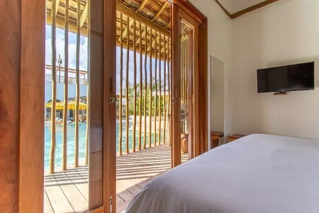 Deluxe Oda, 1 En Büyük (King) Boy Yatak, Havuz Manzaralı