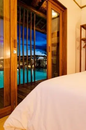 Deluxe Oda, 1 En Büyük (King) Boy Yatak, Havuz Manzaralı