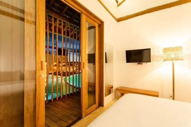 Deluxe Oda, 1 En Büyük (King) Boy Yatak, Havuz Manzaralı