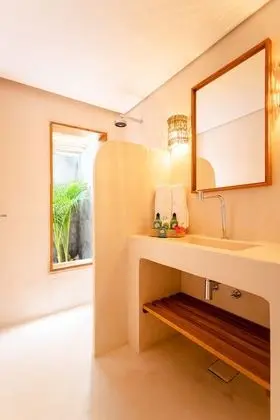 Standard Oda, 1 En Büyük (King) Boy Yatak, Bahçe Manzaralı