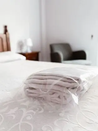 Tek Büyük Yataklı Oda, Balkon