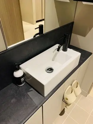 Ortak Ranzalı Oda, 1 Tek Kişilik Yatak