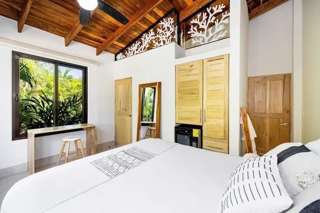 Double Room, 1 Queen Bed