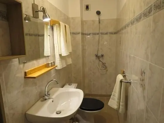 Comfort İki Ayrı Yataklı Oda, Özel Banyo (1 LE CROS)