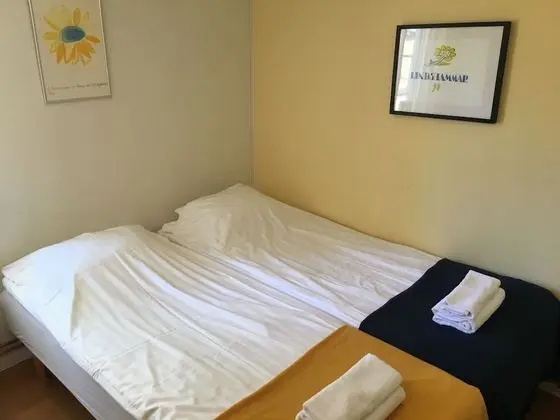 Tek Büyük Yataklı Oda, Ortak Banyo