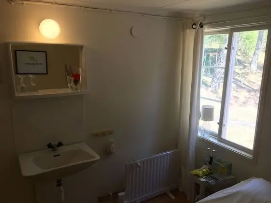 Tek Büyük Yataklı Oda, Ortak Banyo