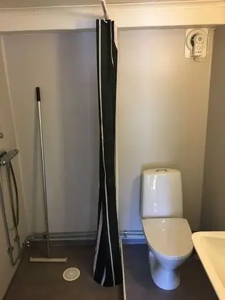 Tek Kişilik Oda, Ortak Banyo