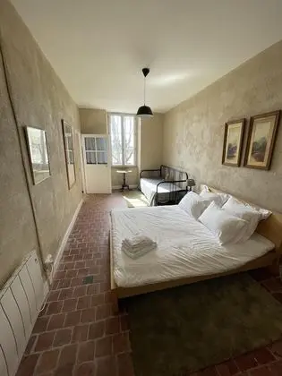 Comfort Üç Kişilik Oda, Özel Banyo, Nehir Manzaralı (Côté Loire)