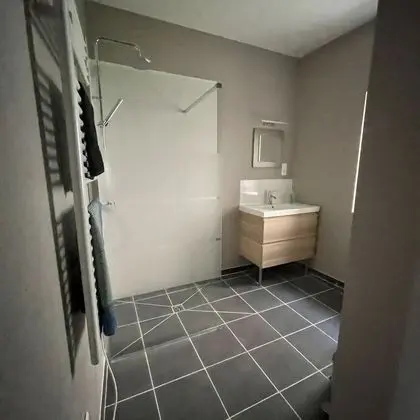 Comfort Üç Kişilik Oda, Özel Banyo, Nehir Manzaralı (Côté Loire)