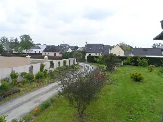 Tek Büyük Yataklı Oda (L'Anisée)