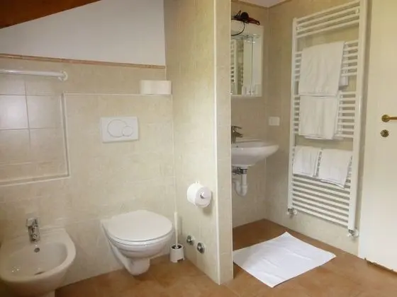 Deluxe Apart Daire, Banyolu/Duşlu