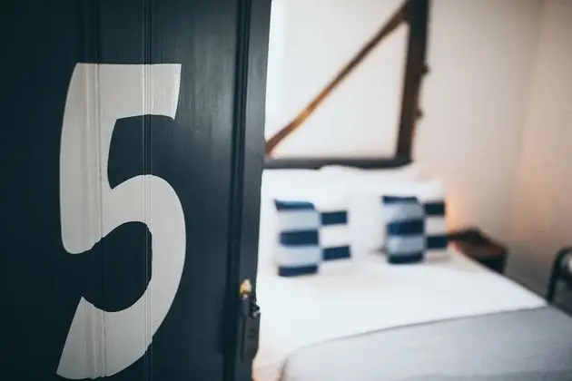 Comfort Tek Büyük Yataklı Oda, Banyolu/Duşlu (Parking Included)