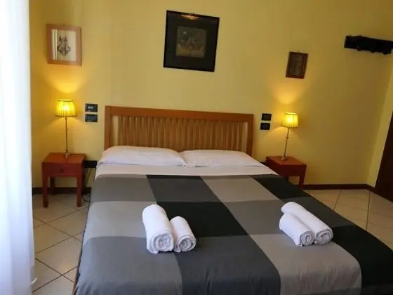 Üç Kişilik Oda, Özel Banyo (Gialla)
