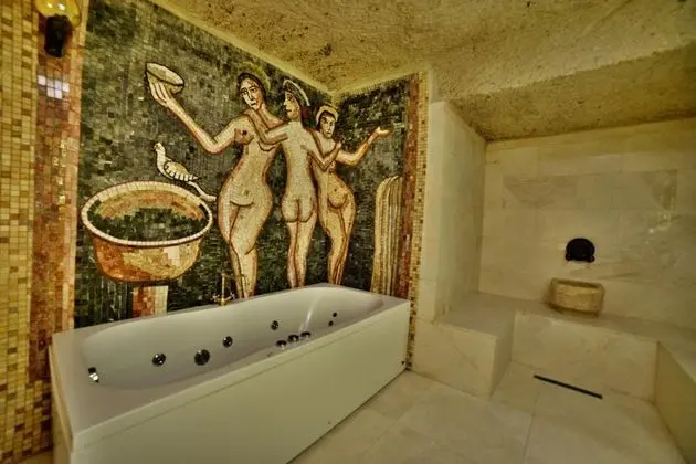 Cave Suite