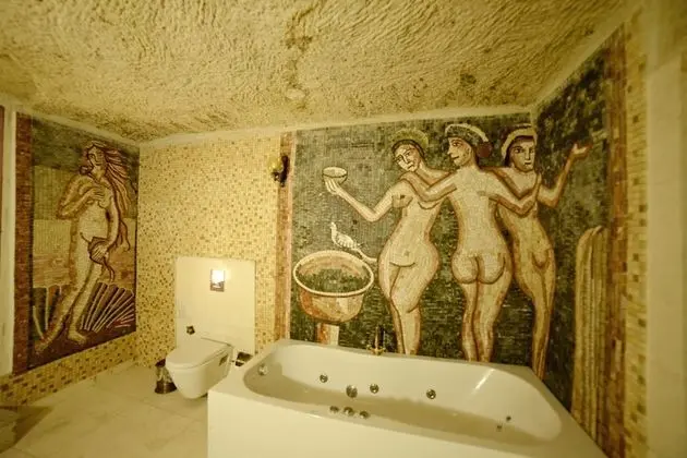 Luxury Oda