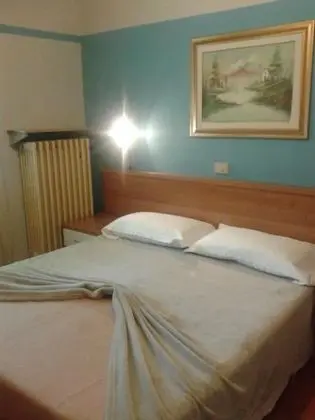 Basic Tek Kişilik Oda, Ortak Banyo