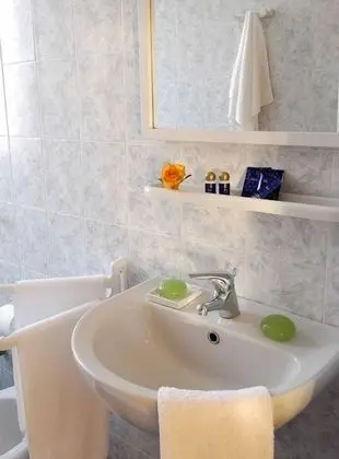 Üç Kişilik Oda, Özel Banyo