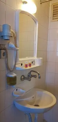 Basic İki Ayrı Yataklı Oda
