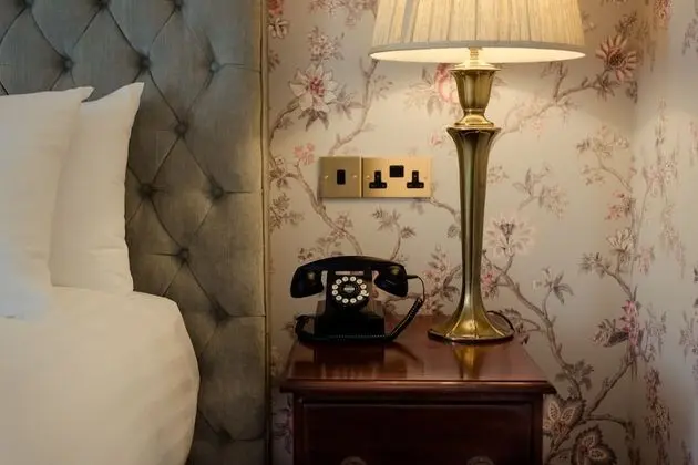 Deluxe Üç Kişilik Oda, Bahçe Manzaralı
