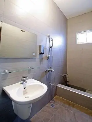 Dört Kişilik Oda, Küvet, Dağ Manzaralı