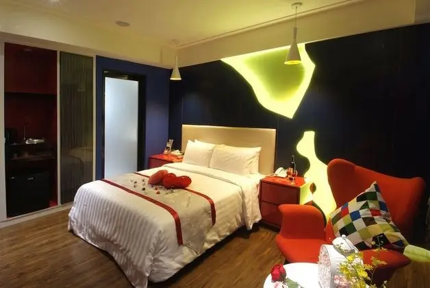 Luxury Tek Büyük Yataklı Oda