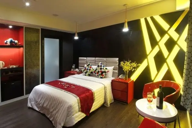 Luxury Tek Büyük Yataklı Oda