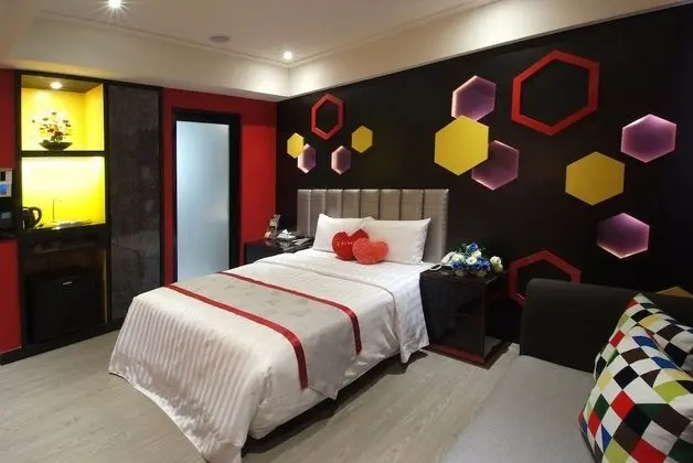 Luxury Tek Büyük Yataklı Oda