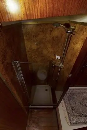 Economy Tek Büyük Yataklı Oda