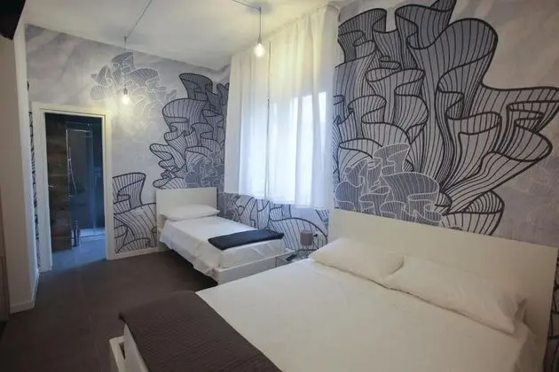 Üç Kişilik Oda
