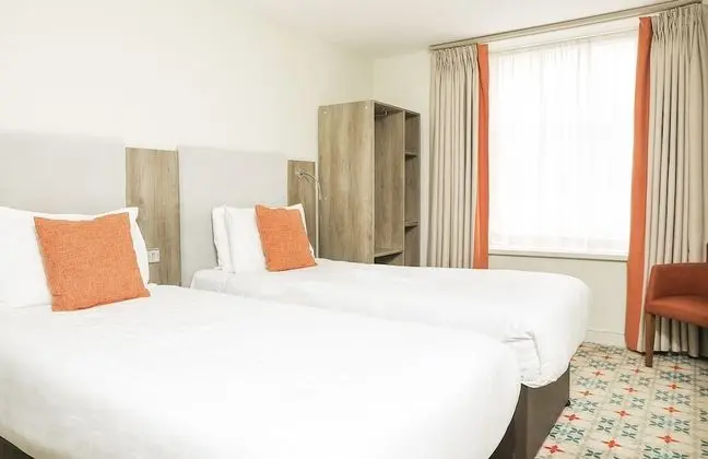 İki Ayrı Yataklı Oda