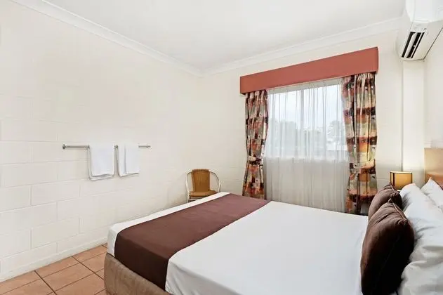 Standard Tek Büyük Yataklı Oda, Ortak Banyo