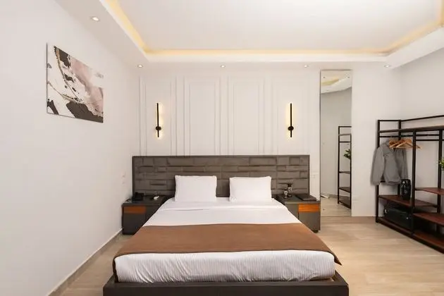 Deluxe Tek Büyük Yataklı Oda