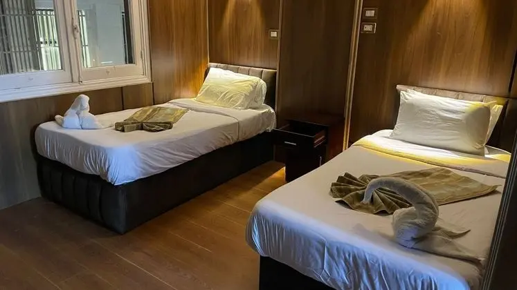 Comfort Tek Büyük Yataklı Oda