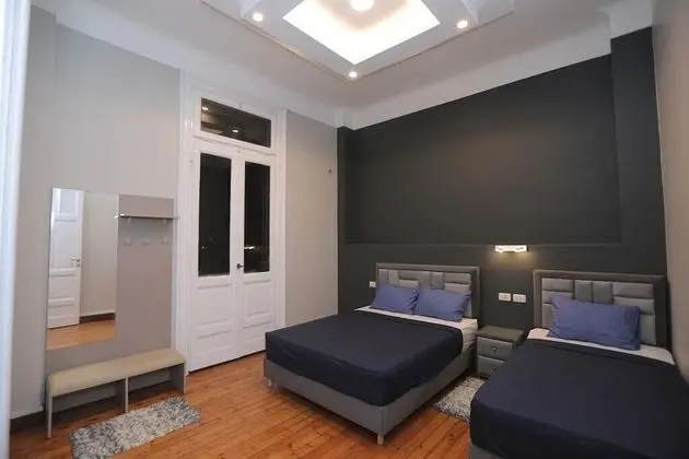 Tek Büyük veya İki Ayrı Yataklı Oda, Balkon
