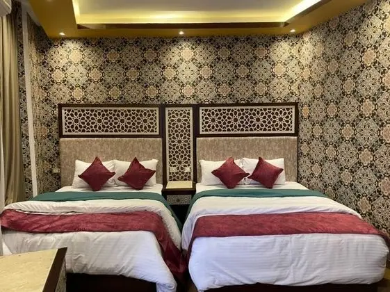Deluxe Dört Kişilik Oda, Şehir Manzaralı